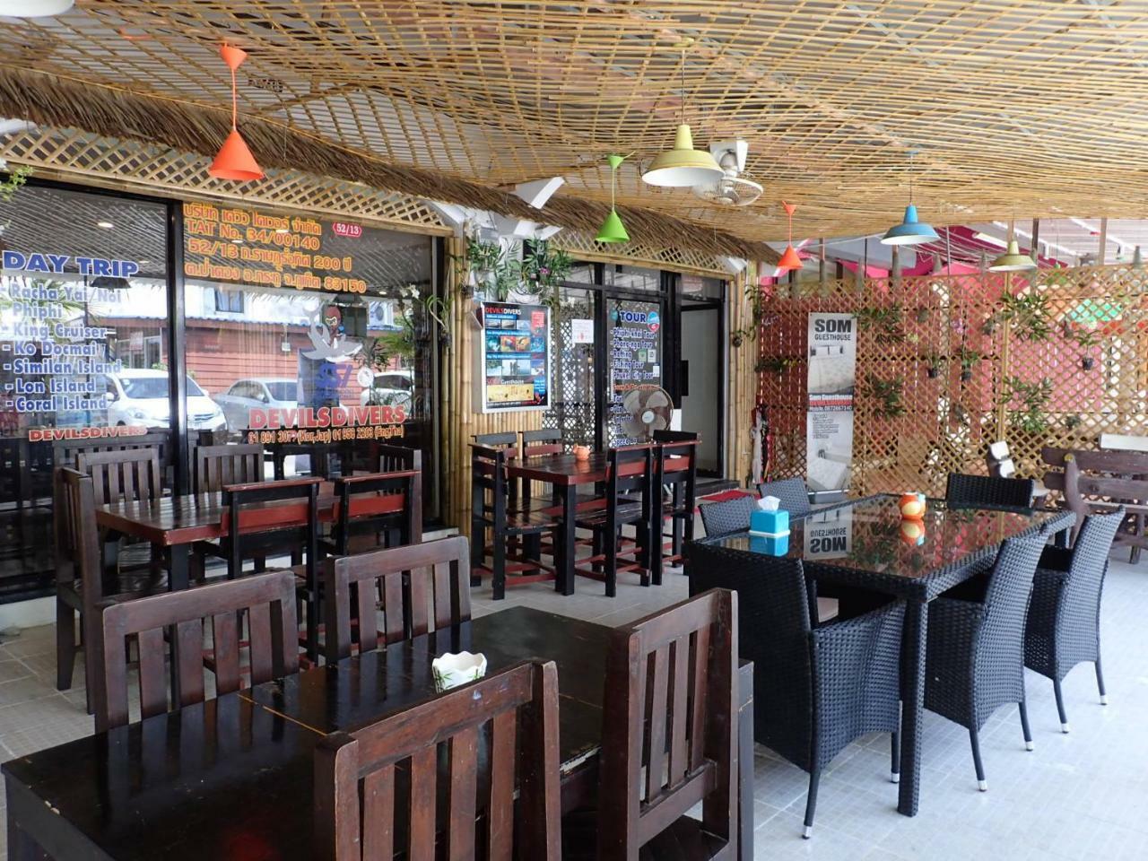 Som Guesthouse Patong Exterior foto