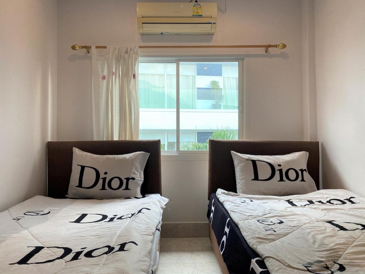 Som Guesthouse Patong Exterior foto
